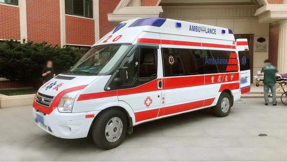 双江重症监护救护车